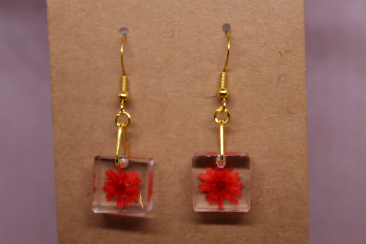 Small Red Flowers (Gold Findings)