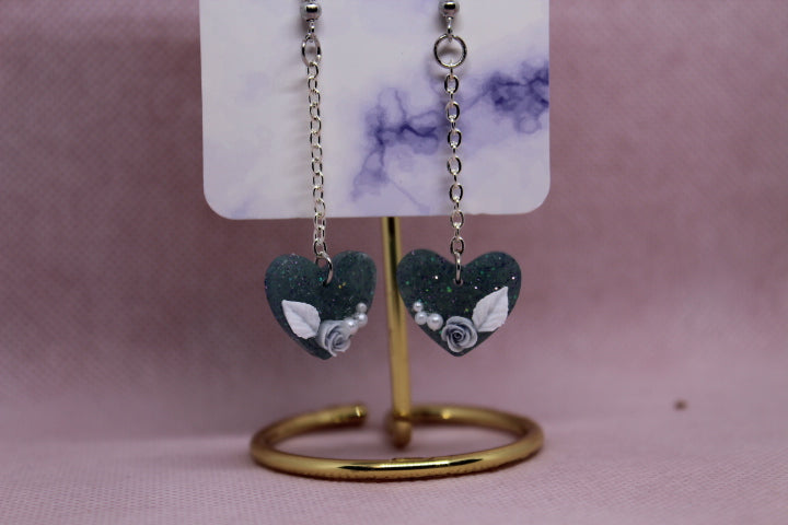 Teal and Black Glitter Heart with a Rose and Pearls