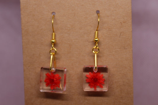 Small Red Flowers (Gold Findings)