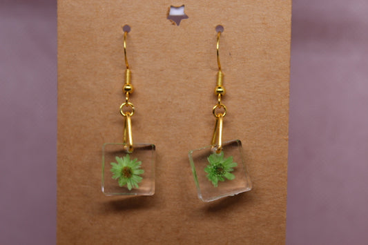 Small Green Flowers (Gold Findings)